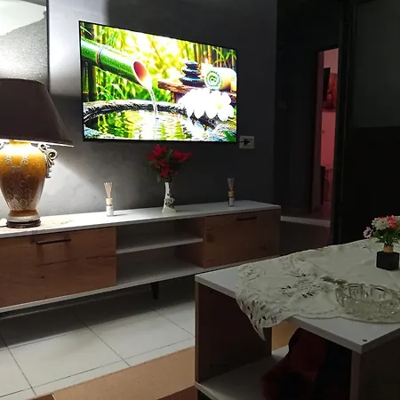 Just Chek-inn, Apartmán *