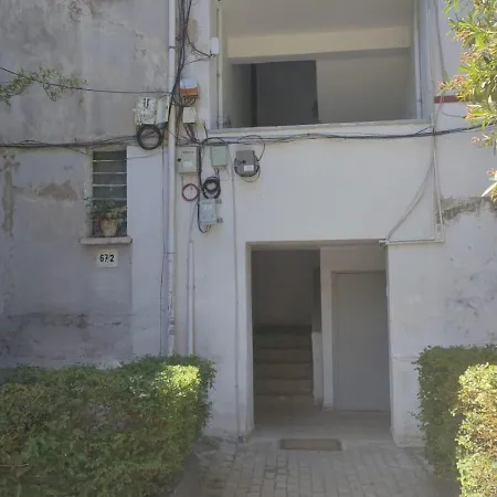 Just Chek-inn, Apartmán Tirana