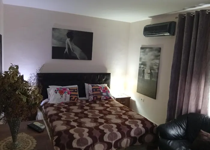 아파트 Just Chek-inn, In Center Off *